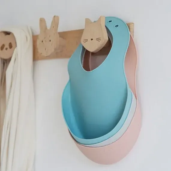 Детский силиконовый нагрудник Beaba Silicone Bib Airy Green