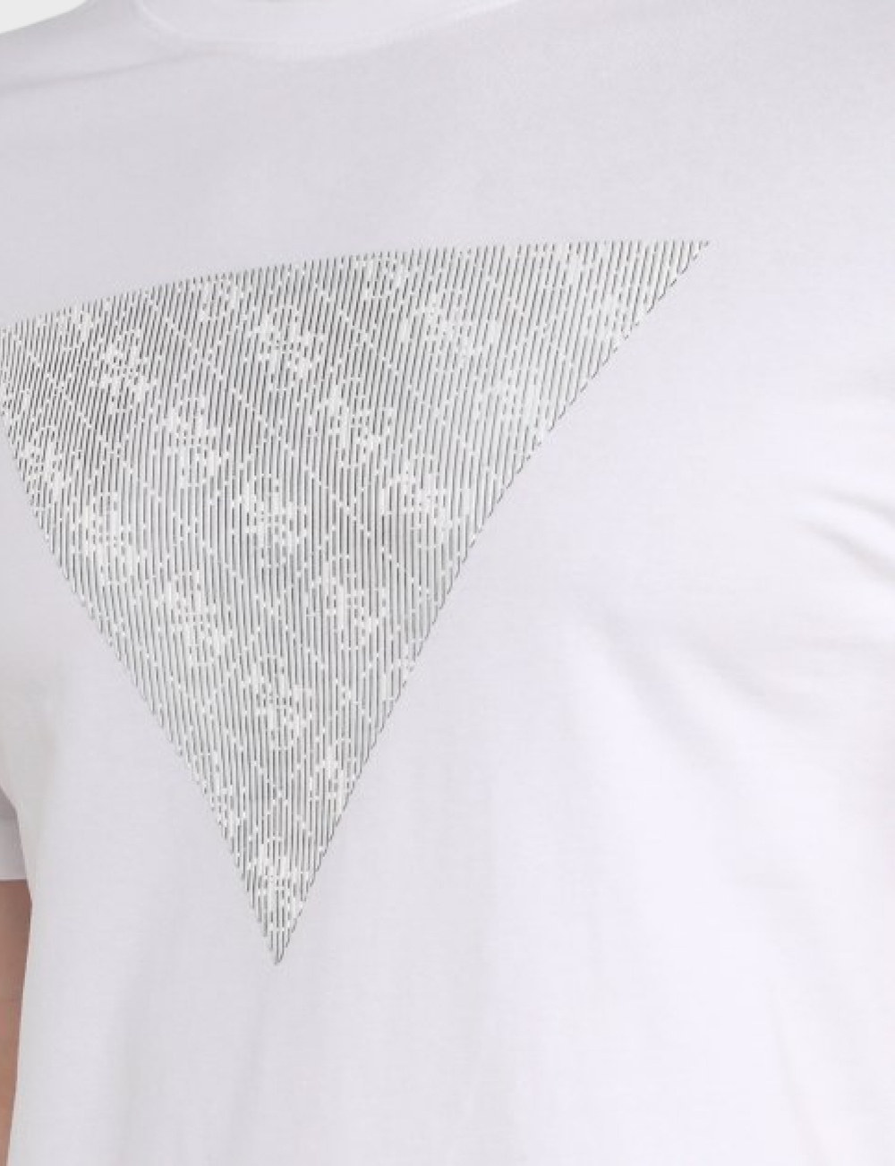 Футболка GUESS