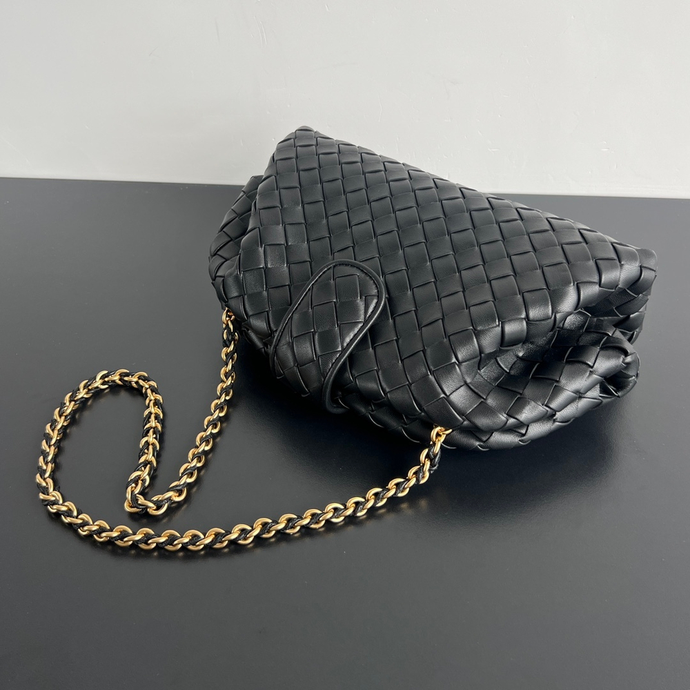 Bottega Veneta Teen Lauren 1980 With Chain 31 cm