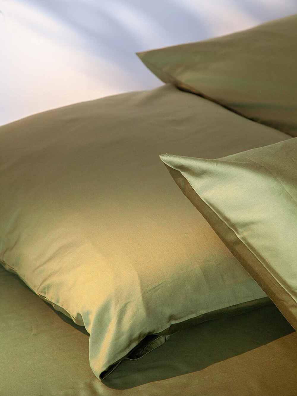 Набор наволочек из премиального сатина оливкового цвета из коллекции essential, 50х70 см