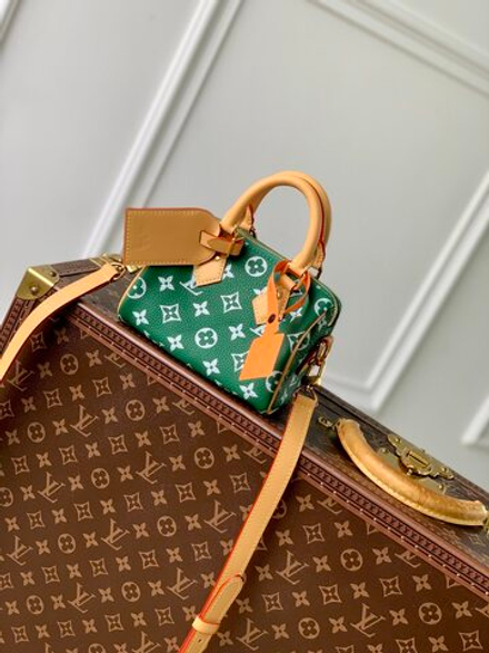 Louis Vuitton Speedy P9 Bandouliere 18