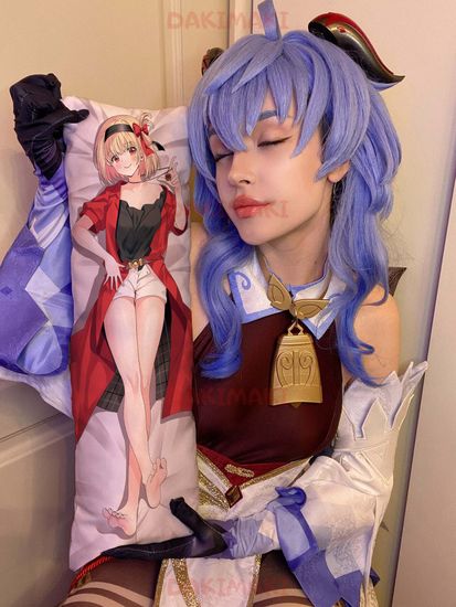 Мини дакимакура Чисато Нисикиги из Ликорис Рикоил арт. M0844, 60х20 см