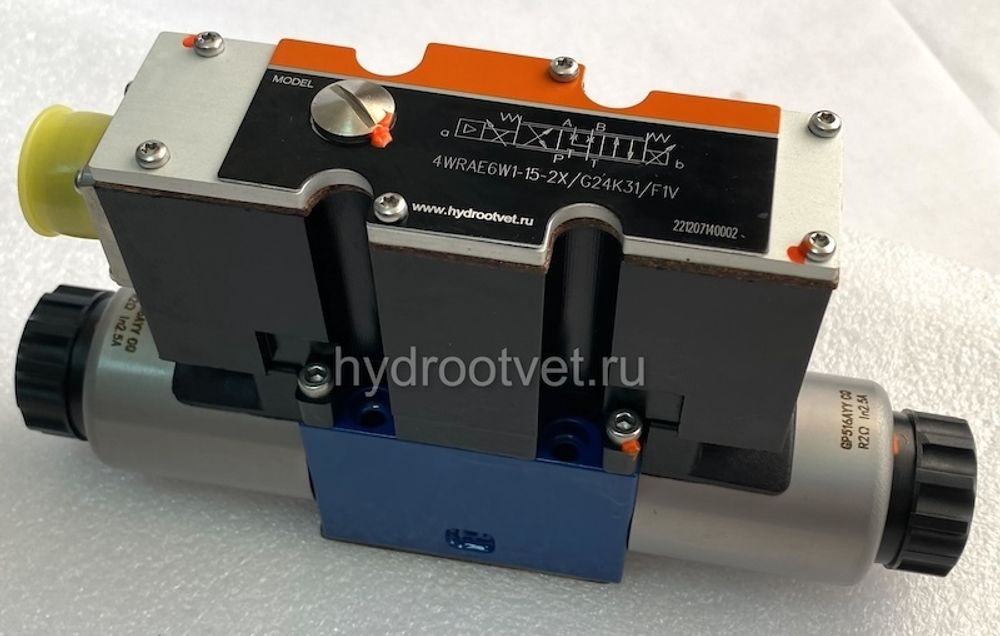 4WRAE6E30-2X/G24K31/A1V - Пропорциональный распределитель со встроенной электроникой Ду6, A1 = ±10 В, номинальный расход 30 л/мин, схема E