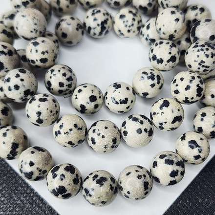 Далматиновая яшма (порфир), шар 10.5 - 10.8 мм, штучно