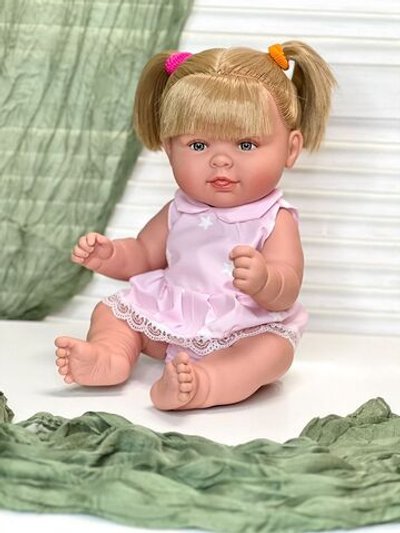 Кукла Manolo Dolls виниловая Manolita 45см в пакете (8304)