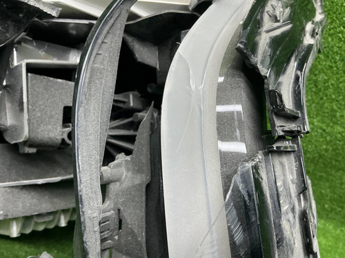 Битая Фара левая Geely Atlas 2 (2023-н.в.) LED