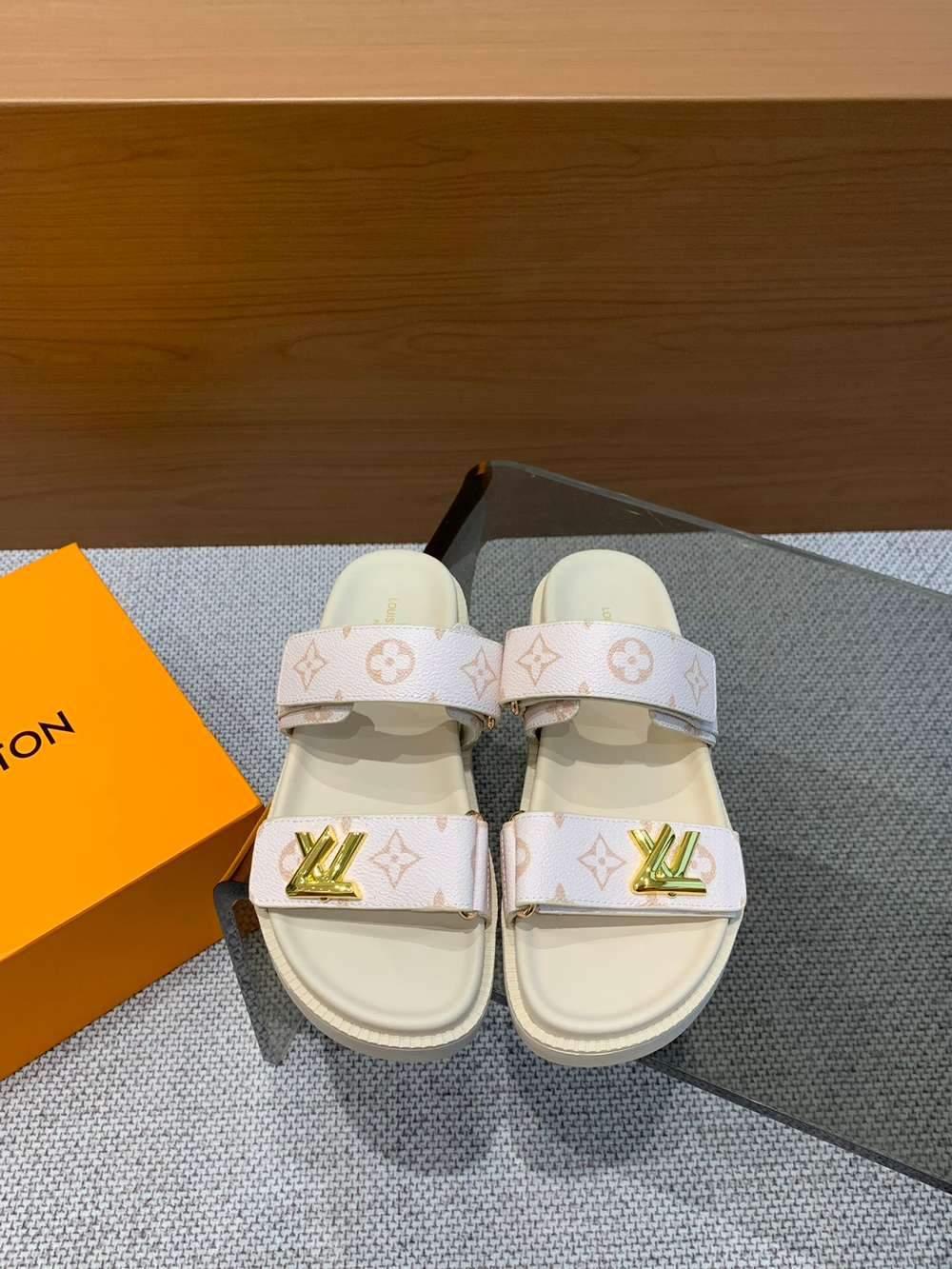 Louis Vuitton Bom Dia Flat Comfort Mule