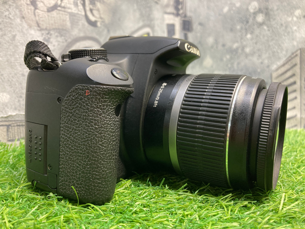 Canon 500D kit 18-55 mm 3.5-5.6 IS 34.200 кадров