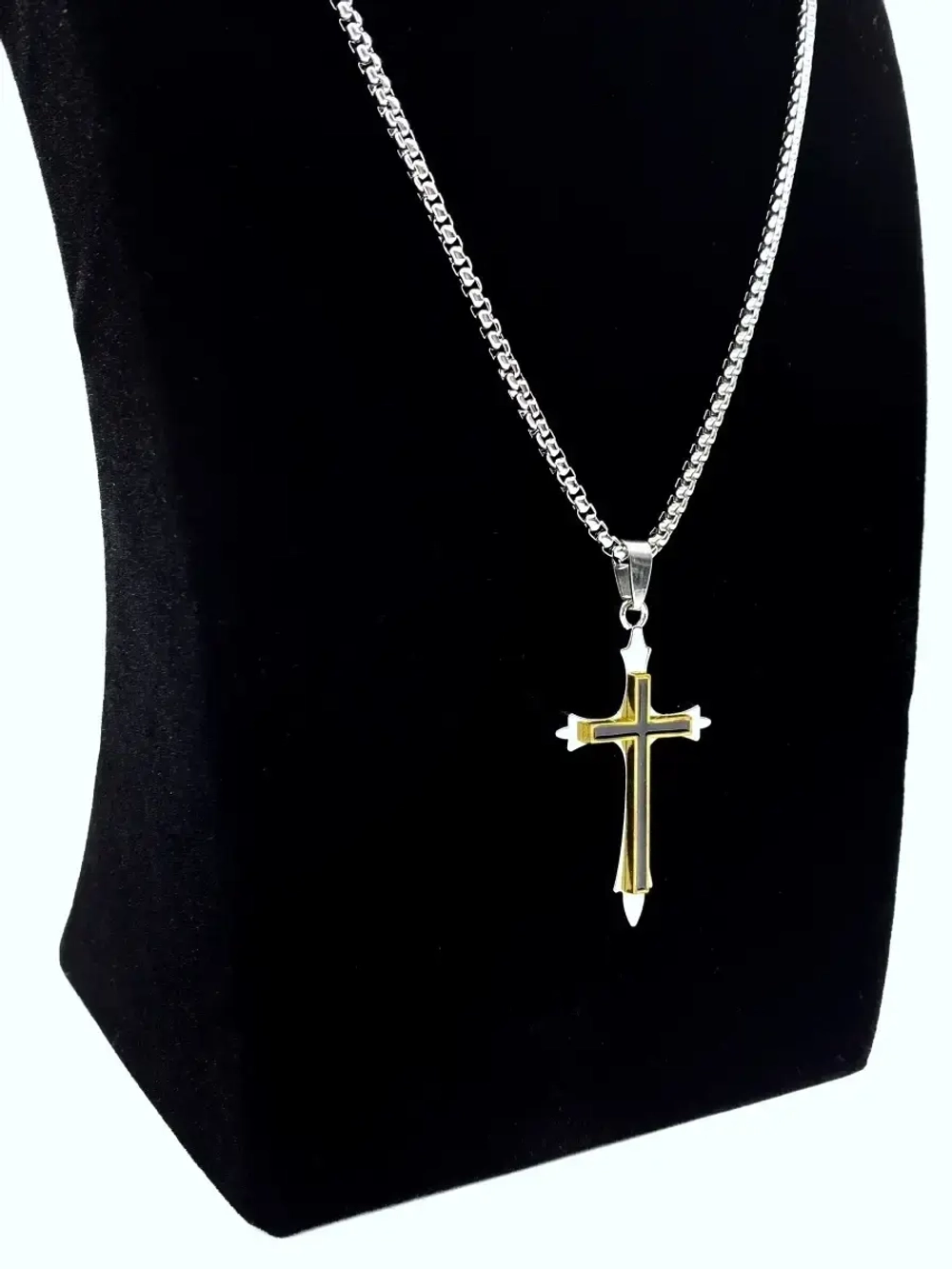 Бижутерная подвеска крестик на серебристой цепочке из стали