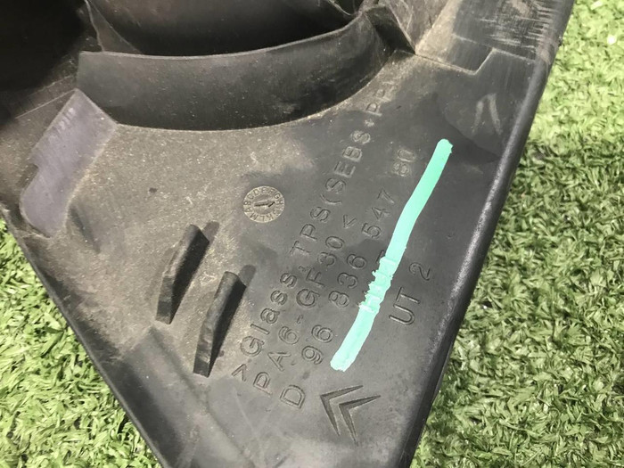 Форточка двери передняя правая Citroen DS3 (2009-2015)