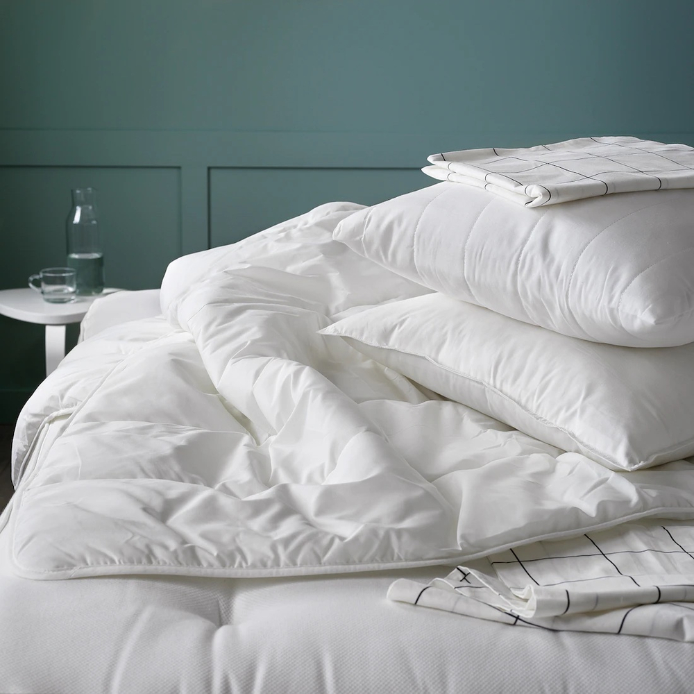Одеяло SMÅSPORRE, белый, 150*200 см, лёгкое, полиэстер/хлопок/полое полиэстерное волокно