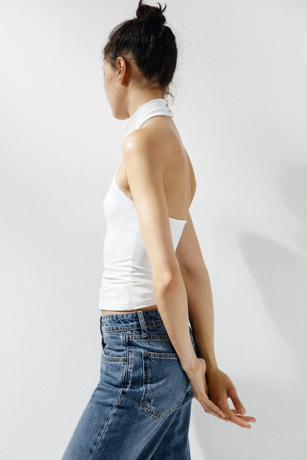 ZARA ТОП ИЗ ПОЛИАМИДА С ГОРЛОВИНОЙ ХАЛТЕР, БЕЛЫЙ