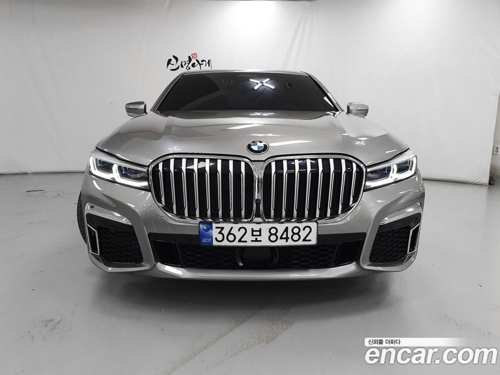 BMW 7 Series (G11) 730d xDrive M Sports (07.2022)