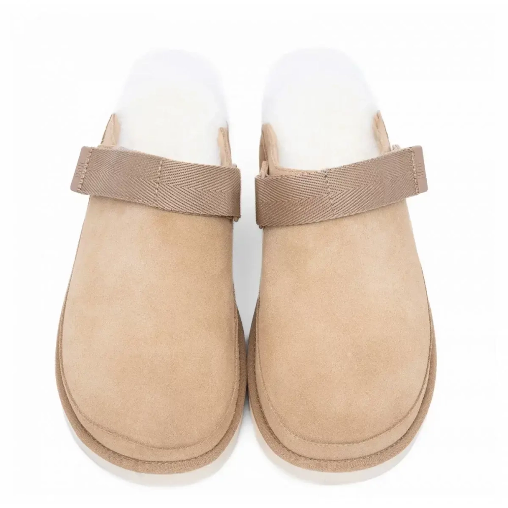 Ugg Goldenstar Clog Sand
