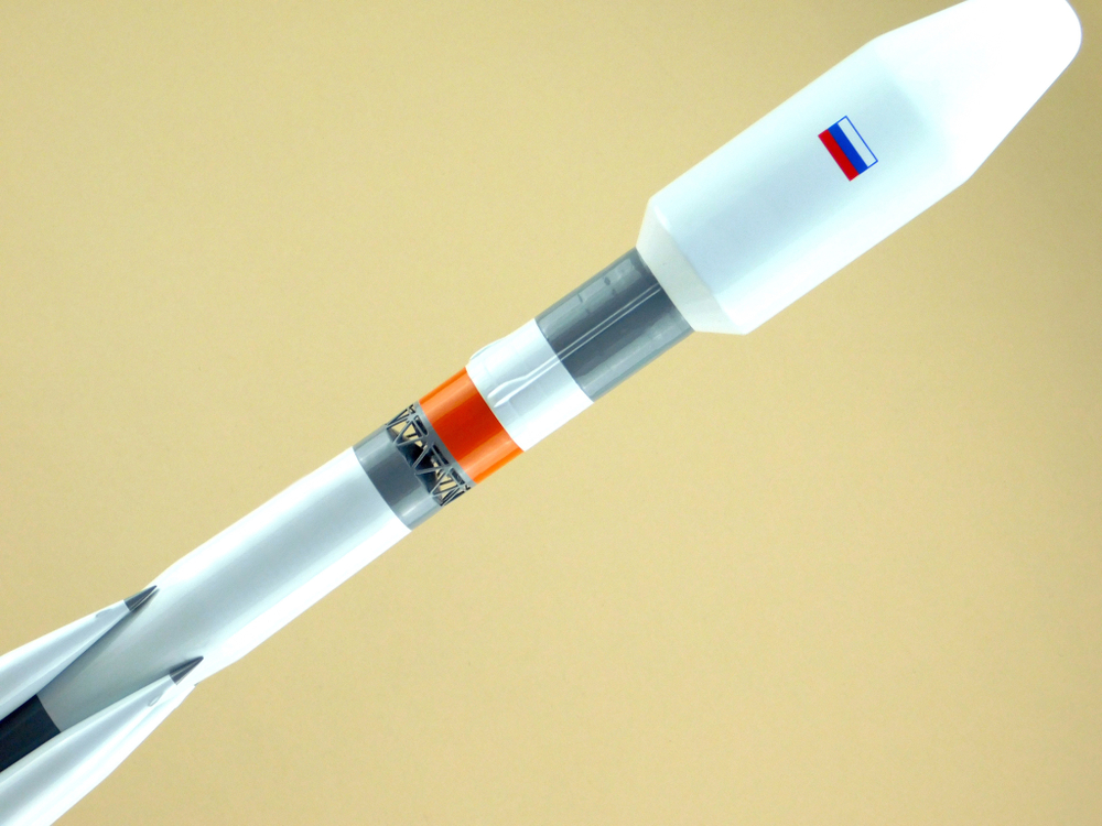 Модель Ракета-Носитель Союз Космические аппараты (М1:72)