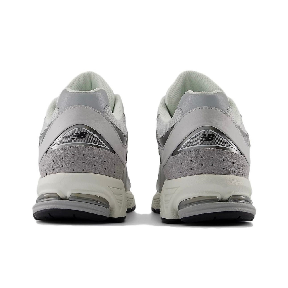 Кроссовки New Balance 2002R