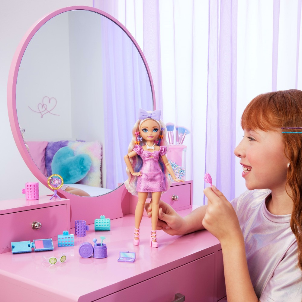Barbie Dream Besties - Набор ОДЕВАЙСЯ СО МНОЙ + модная кукла + аксессуары JGG38