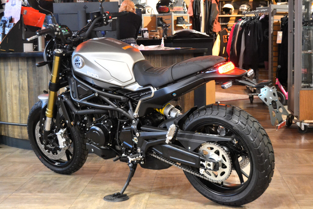 Benelli Leoncino 800 (2023)