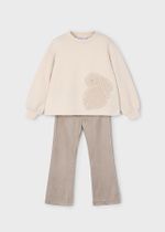 пуловер с брюками