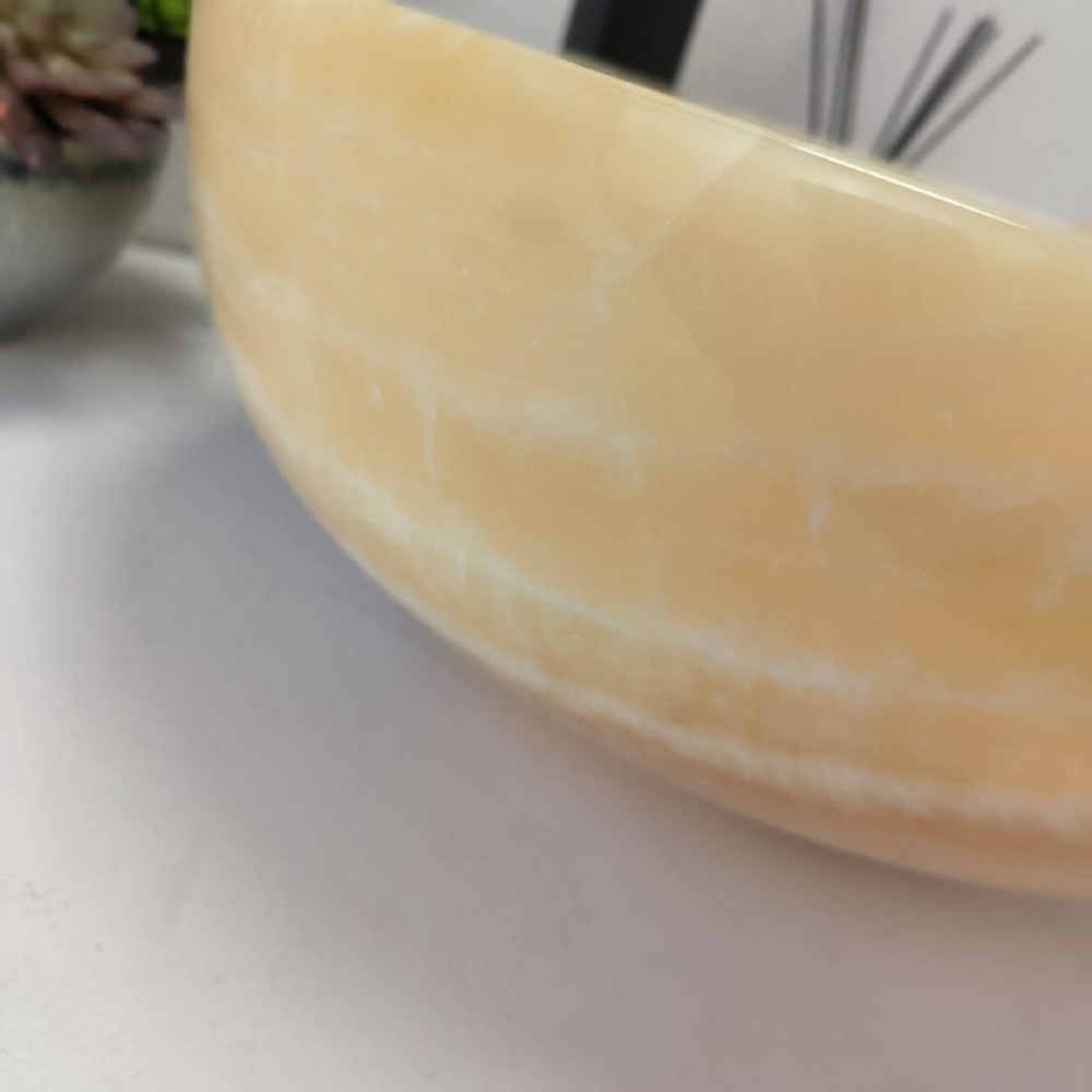 Раковина из оникса Bowl Yellow TinLip BO-63053 40*40*15 40
