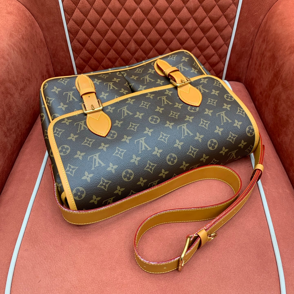 Louis Vuitton Satchel Messenger