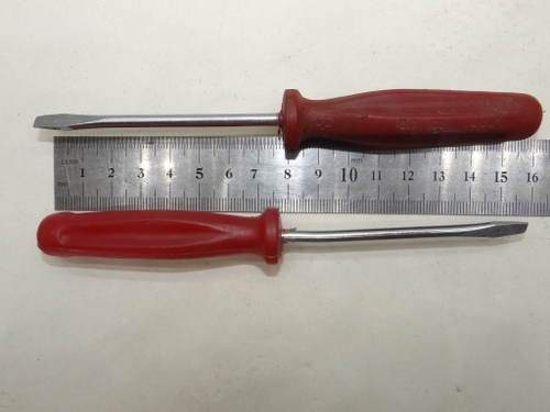 Отвертка шлицевая плоская (минусовая) 155х4.2х0.6мм (Пластиковая ручка) СССР