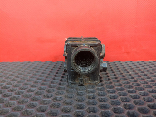 Распределитель тормозных сил