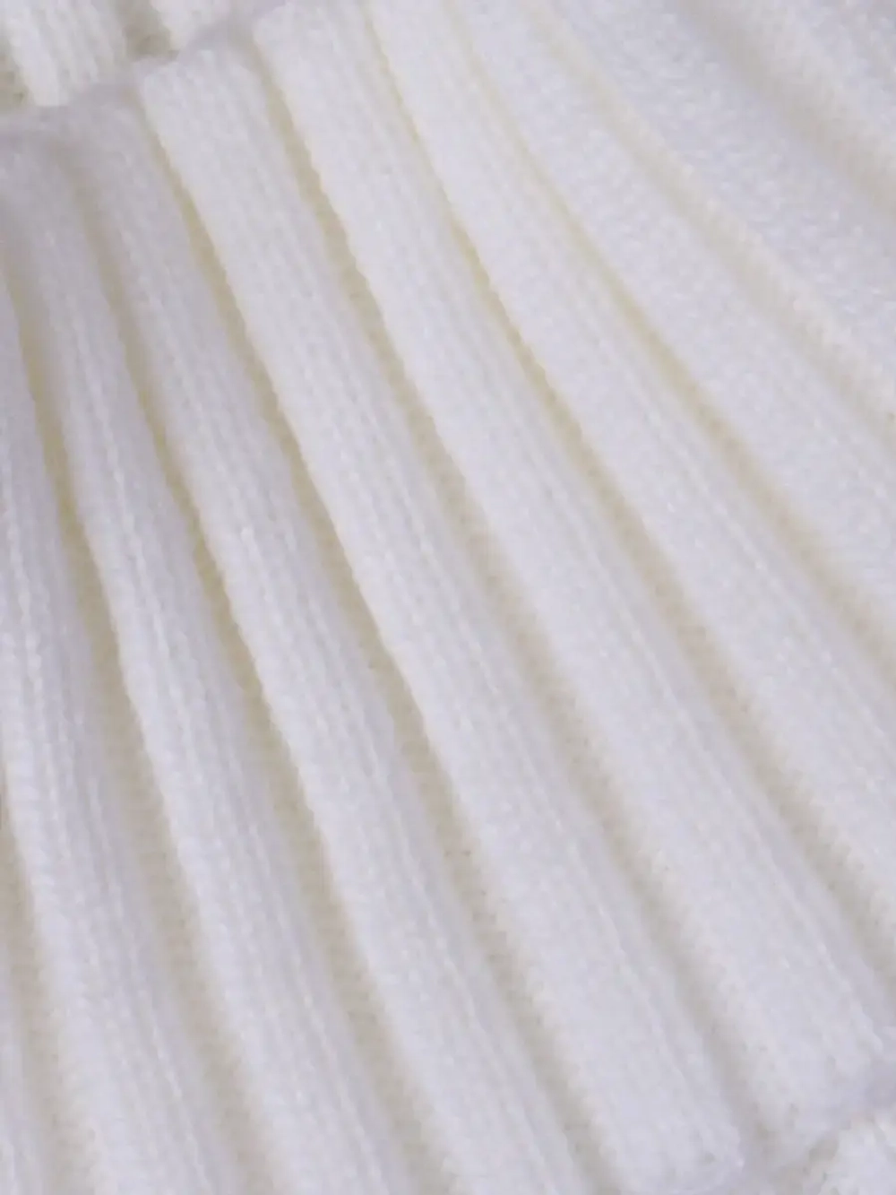 Шапка детская зимняя вязаная и снуд