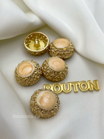 Пуговицы объемные золотистые с молочной персиковой эмалью с переливами