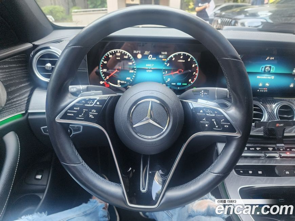 Mercedes-Benz E-Class W213 E350 4MATIC Avangarde (05.2022)