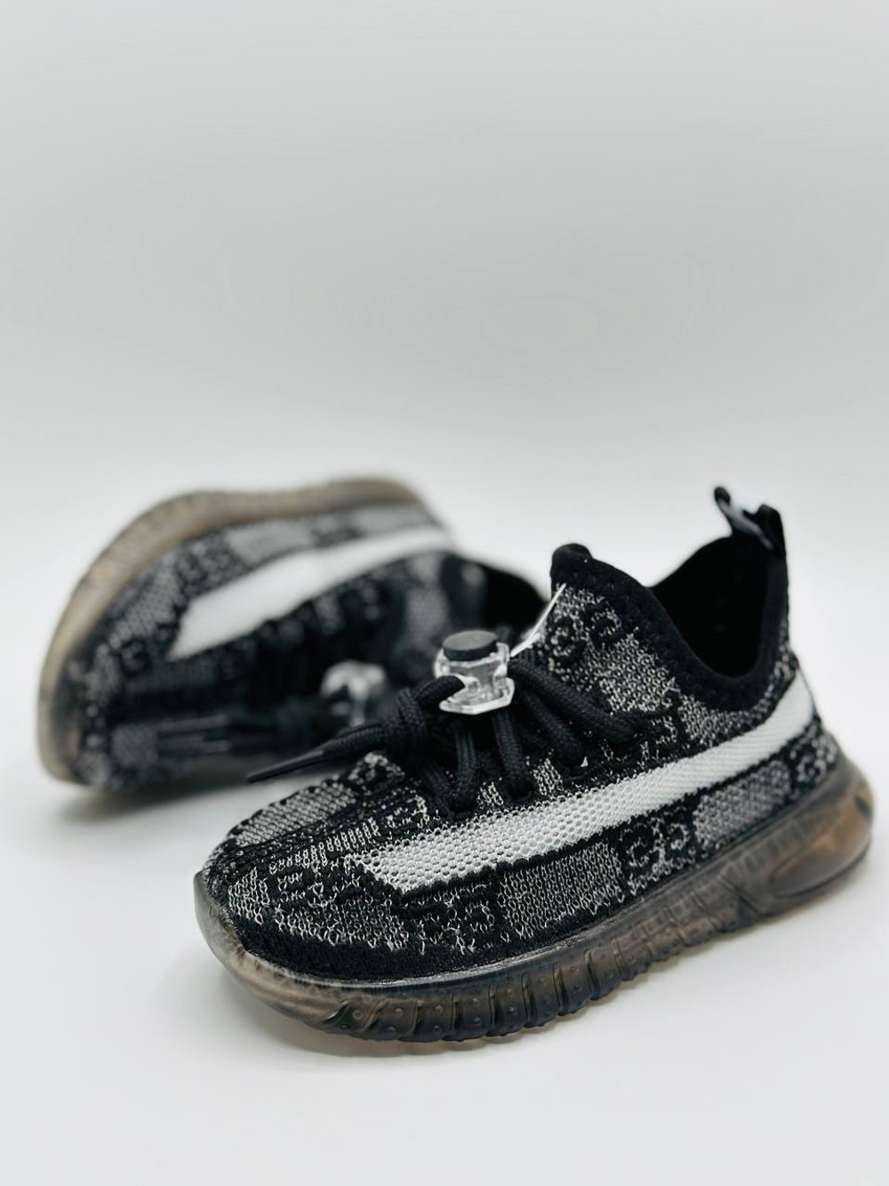 Детские кроссовки Yeezy Light