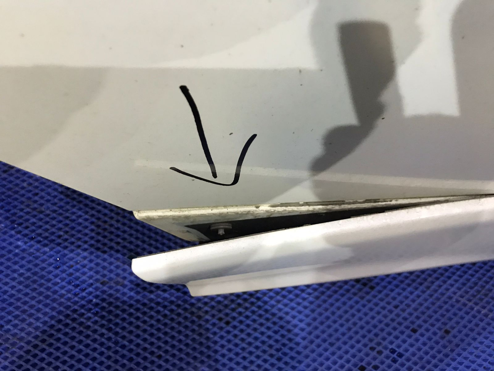 Дверь передняя левая NISSAN ELGRAND 2005