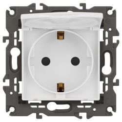 14-2103-01 ЭРА Розетка 2P+E Schuko со шторками с крышкой, 16A-250В, IP20, Эра Elegance, белый