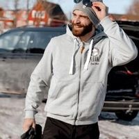 Свитеры и толстовки