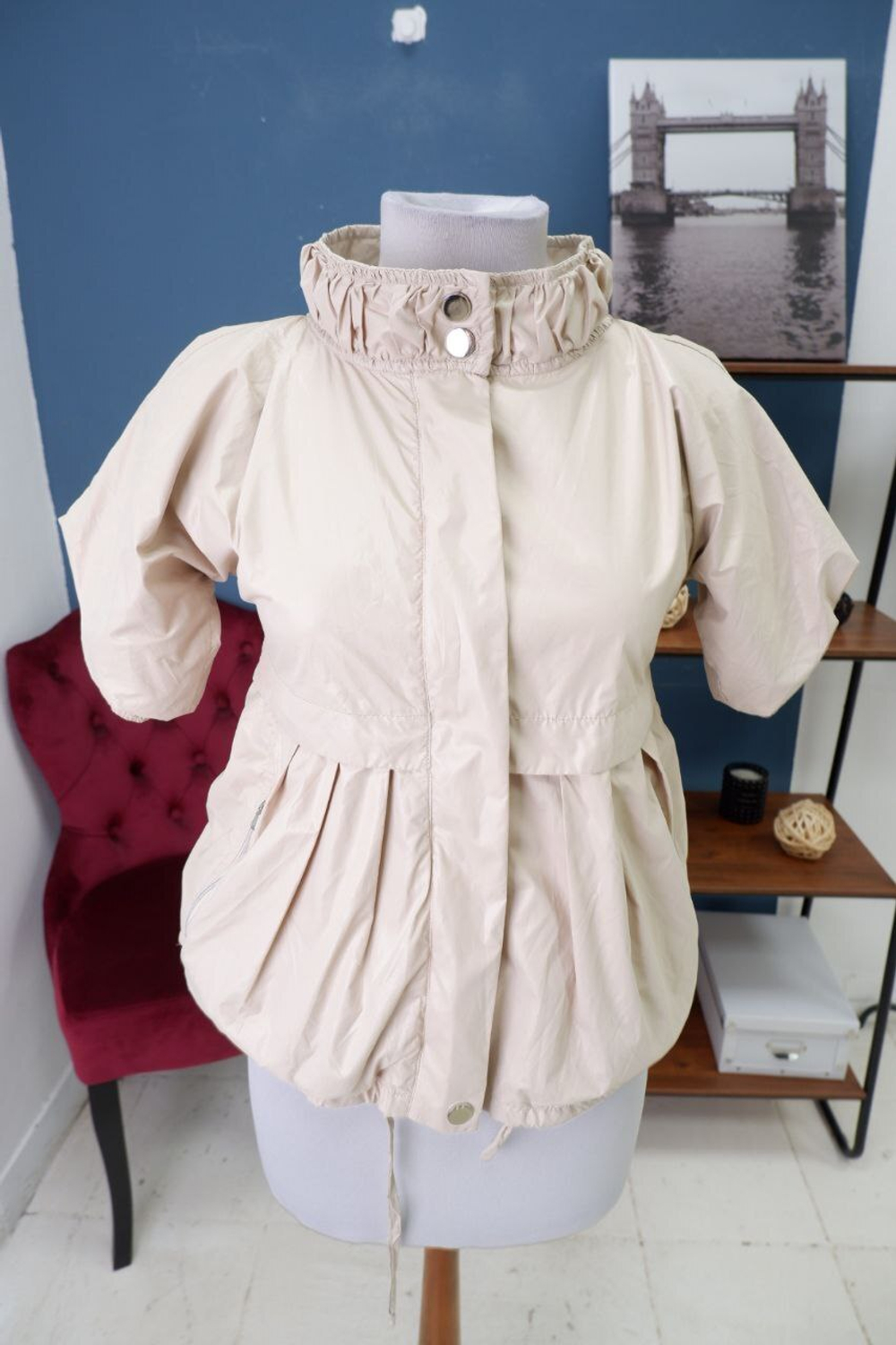 Куртка Incity легкая 42 размер