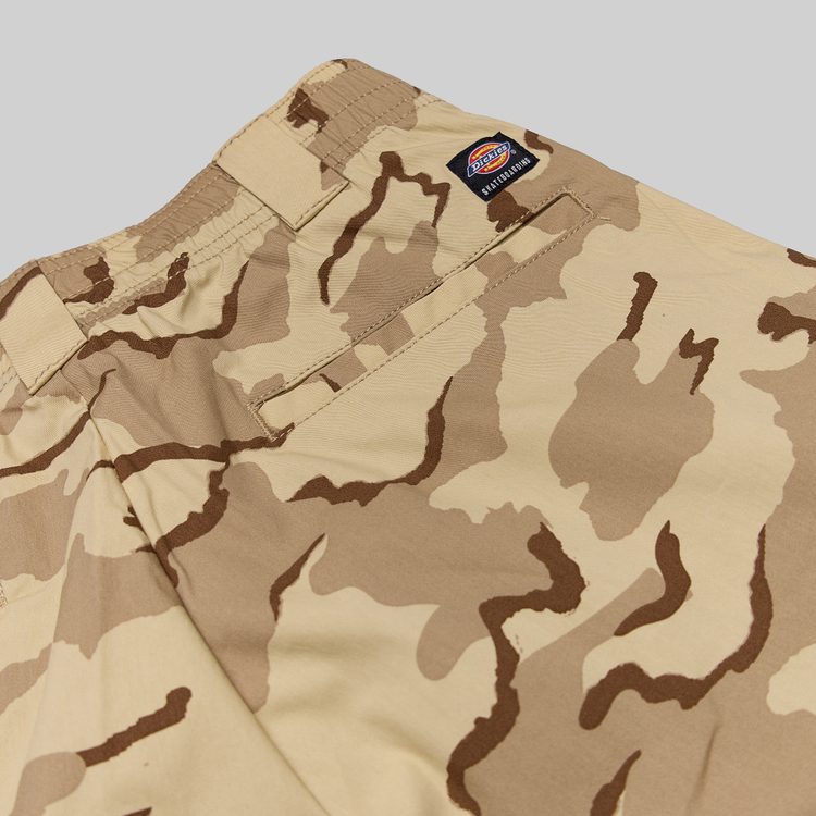 Брюки мужские Dickies Skateboarding Loose Fit Camo Cargo Pants артикул:WPSK48 - купить в магазине Дайс