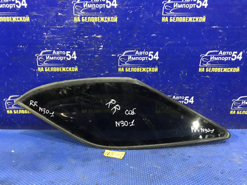 Стекло багажника правое NISSAN R’NESSA 1999