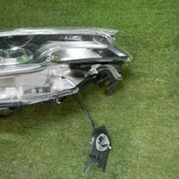 Битая Фара правая Subaru Outback 5 (2017-2021) LED