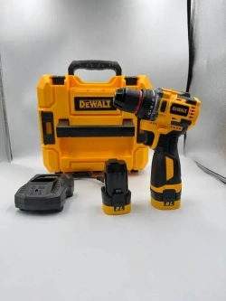 DeWalt Шуруповерт, 18 В, 40 Нм, 2 АКБ