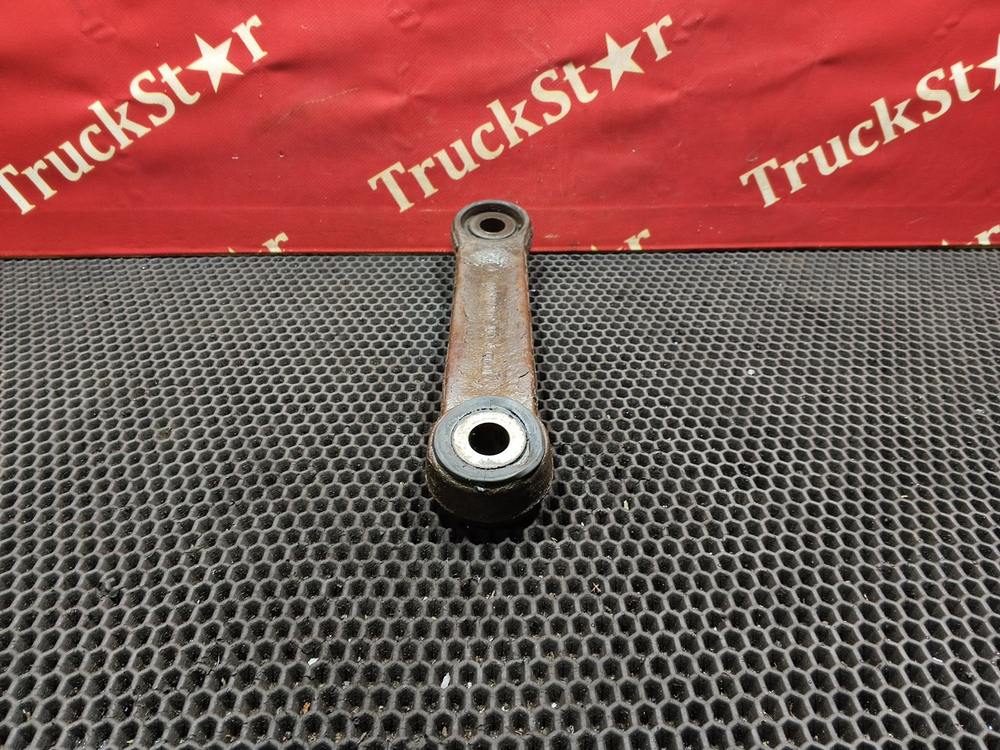 Стойка переднего стабилизатора