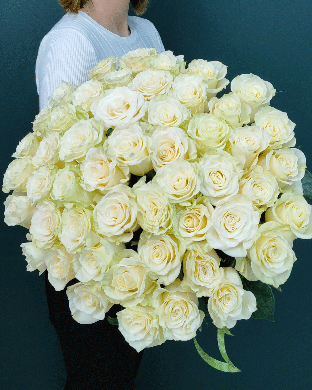 Роза белая 51шт Мондиаль(00440)