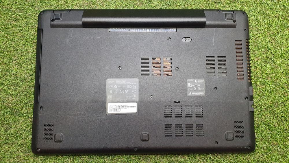 Ноутбук Acer Pentium/4Gb/820M 1Gb