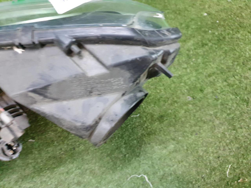 Битая Фара правая Renault Logan 2 Sandero 2 (2014-2018) галоген