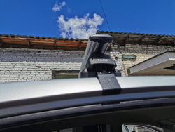 Багажник  LUX Бк 1 на Nissan Tiida хэтчбек с крыловидными дугами