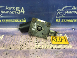 Моторчик переднего дворника NISSAN MISTRAL 1997