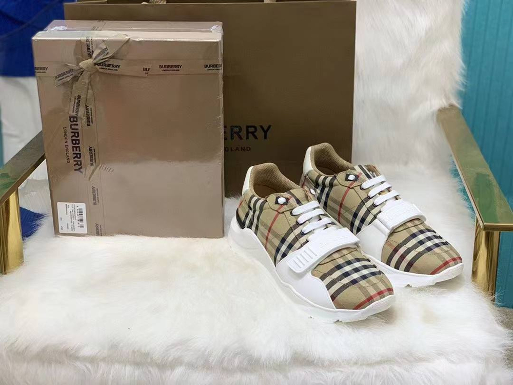 Кроссовки Burberry