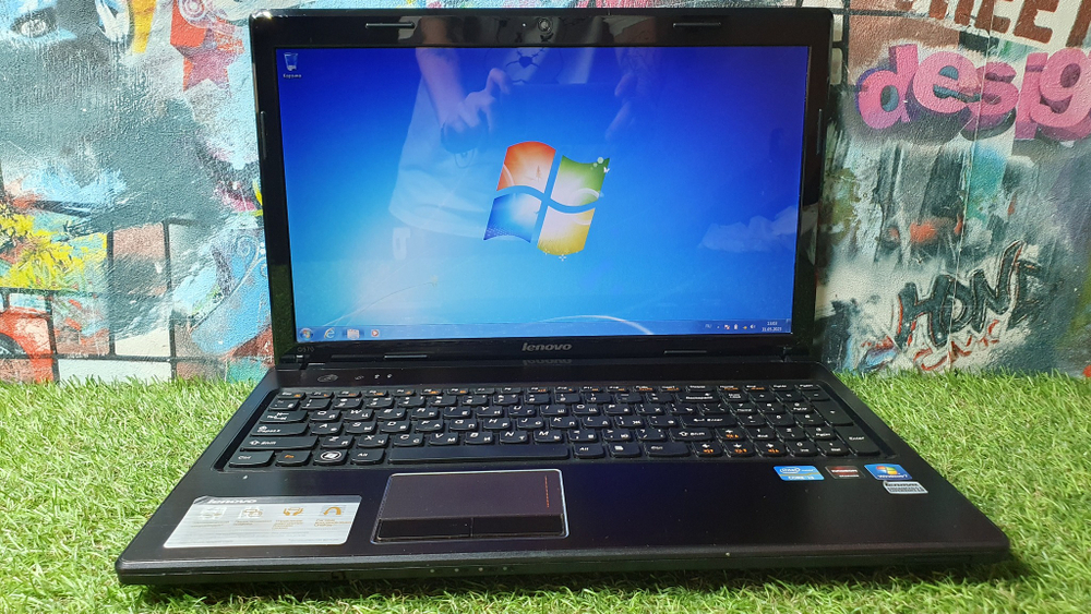 Ноутбук Lenovo i3/4 Gb