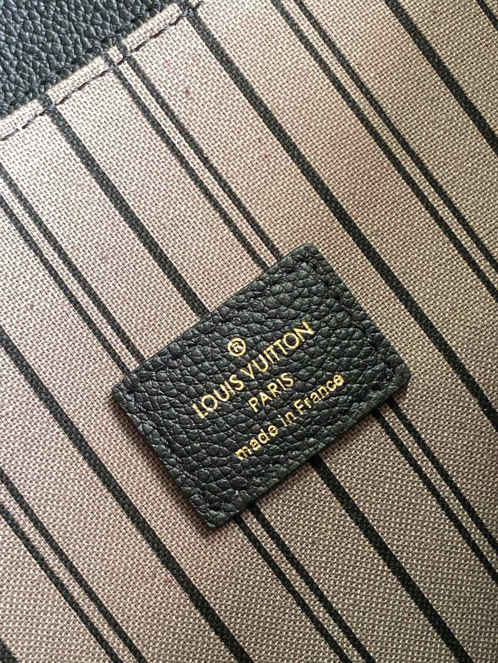 Louis Vuitton Pochette Metis