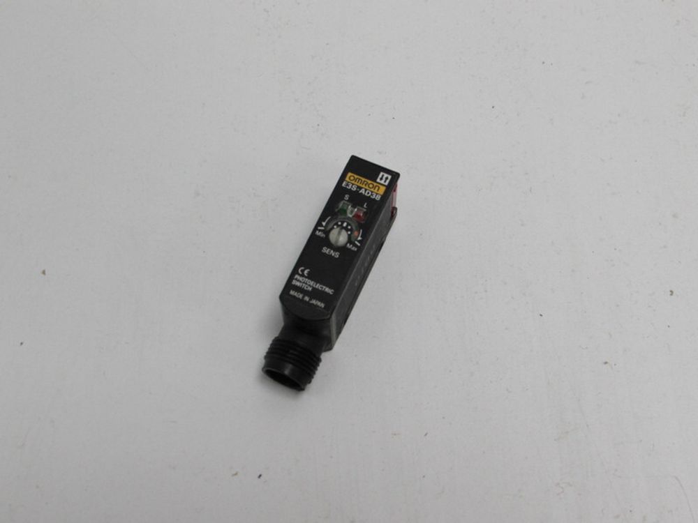 OMRON Yaskawa E3S-AD38