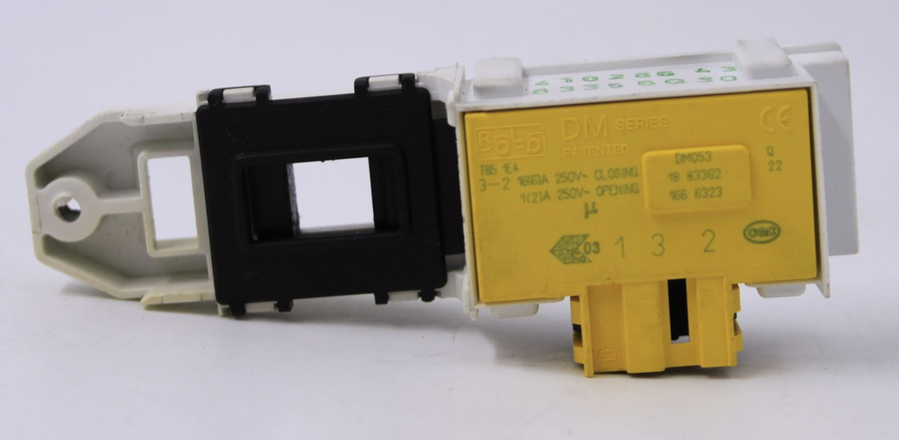 Устройство блокировки люка (УБЛ) DM053 41028643 83356Q30 стиральной машины Candy